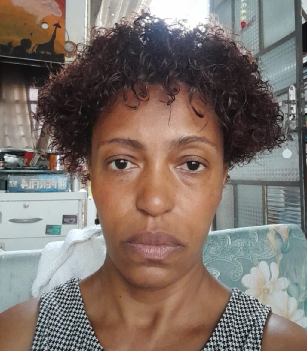 Fotografia de Angélica compartilhada como registro de um momento anterior de sua trajetória pessoal